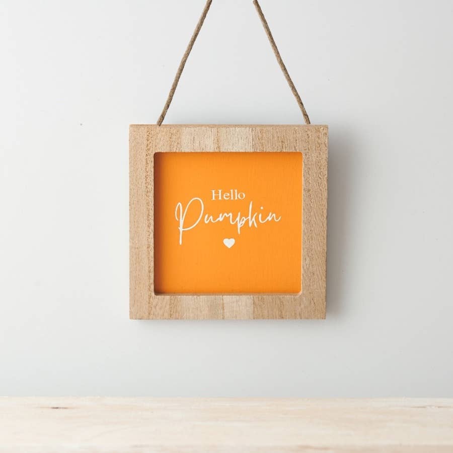 Orange square with Hello Pumpkin writing