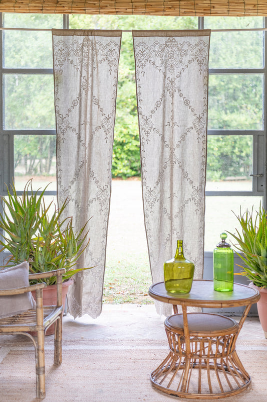 Coppia di Tende Ricamate Luce Collection – Blanc Mariclo – 60 x 160 cm